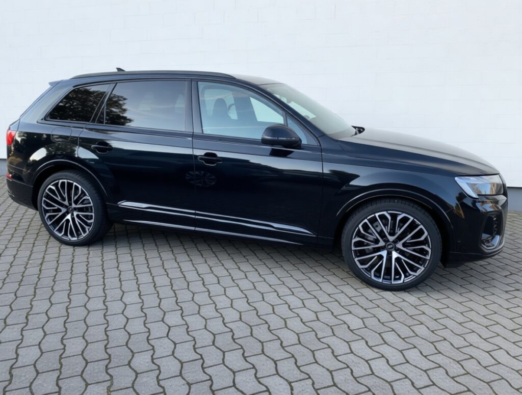 2024 Audi Q7 50 TD S line 7 Sitze