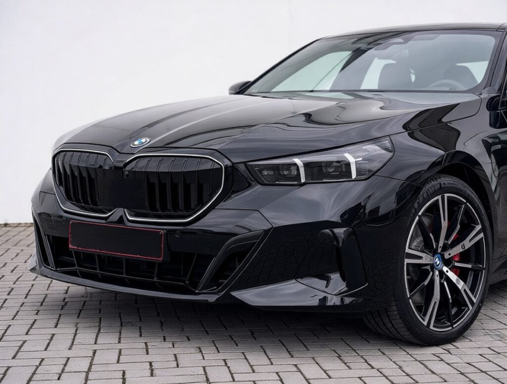 2024 BMW 550e xDrive A Plug-in Hybrid